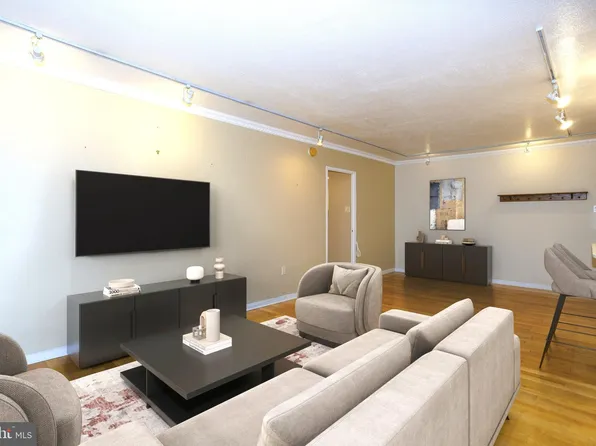 1900 John F Kennedy Blvd APT 501, Philadelphia, PA 19103