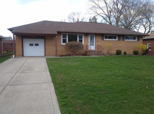 5447 Huron Rd, Lyndhurst, OH 44124