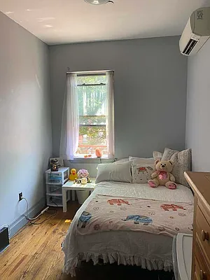 Rented by REAL New York | media 21