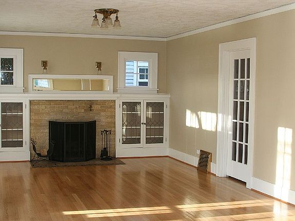 Main Floor Living Room 