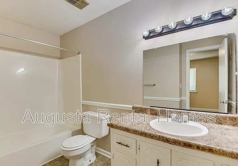 3510 Woodlake Rd #D — Photo 18
