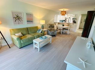 1318 S Miramar Ave APT 103, Indialantic, FL 32903
