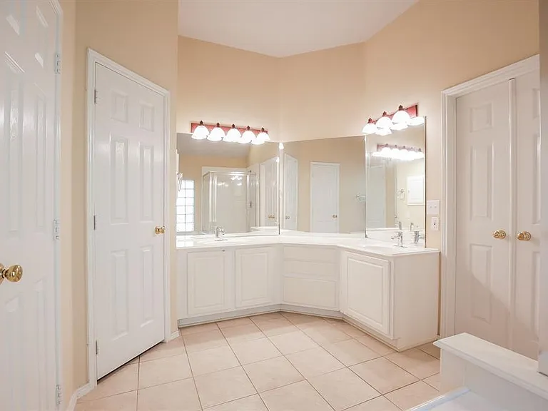 20502 Pioneer Bend Ct — Photo 19