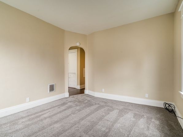 206 Saranac Ave APT 2