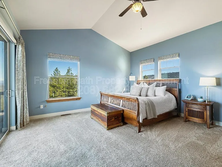 721 Sanctuary Hls — Photo 24