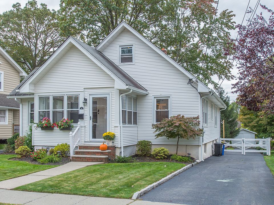 1st image of 34 Washington Ave