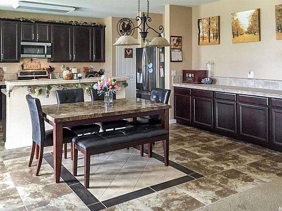 4th image of 125 Pottiger Ct