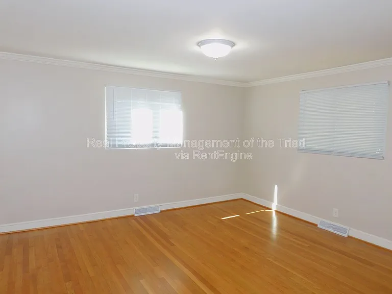 1901 Angelo St — Photo 10