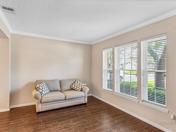 5th image of 20818 Medallion Pointe Dr
