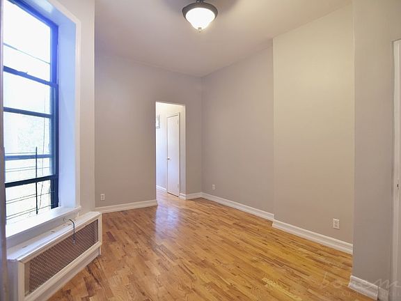 2nd image of 35 Morningside Ave