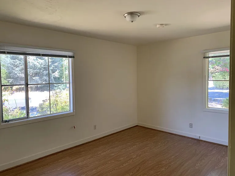 336 El Verano Ave — Photo 10