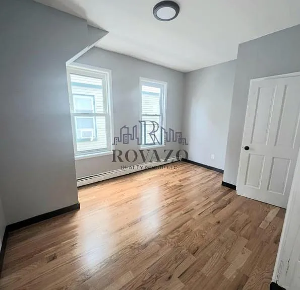 167 Shephard Ave #1L — Photo 9