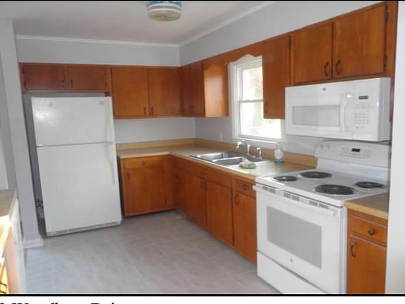 5th image of 2733 Woodbury Dr