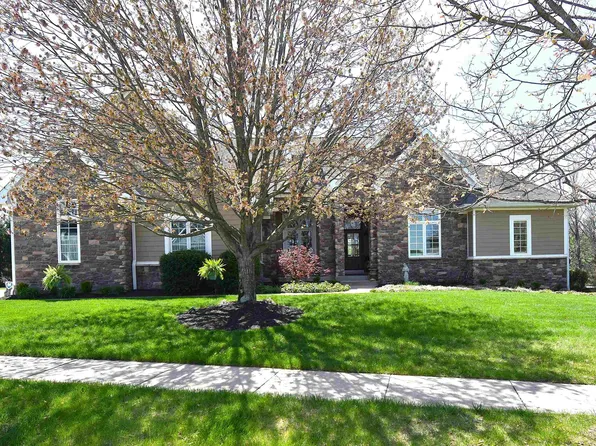 1462 E Commander Ct, Bloomington, IN 47401