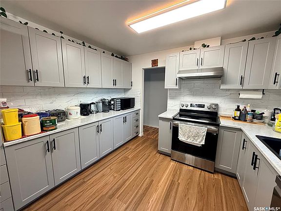 5th image of 39 Byers CRESCENT