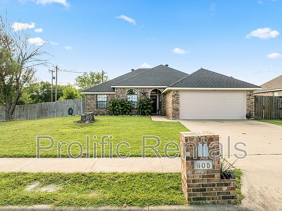 5th image of 605 Paintbrush Dr