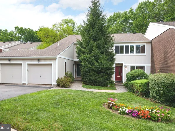 16 Cameron Ct, Princeton, NJ 08540
