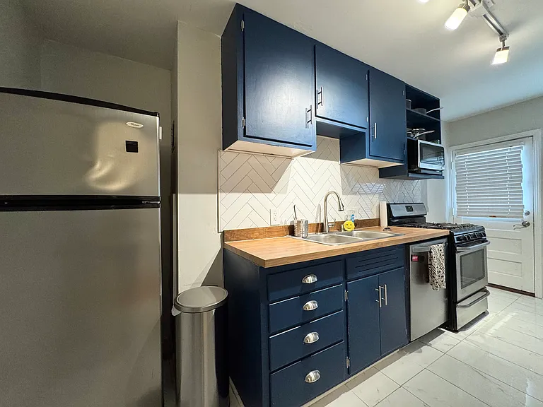 4504 Holly St #2N — Photo 7