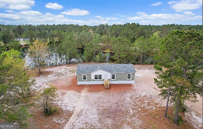 1st image of 143 Lisa Ln