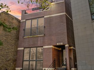 2241 W Roscoe St #3, Chicago, IL 60618