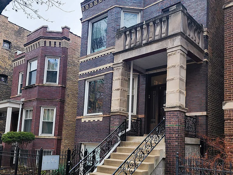 1110 N Oakley Blvd #G — Photo 8