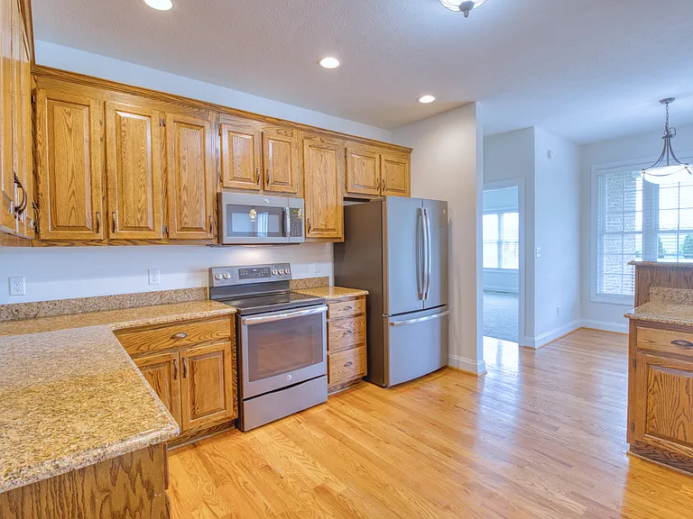 158 Locust Grove Ln — Photo 7