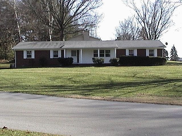 1st image of 520 W Meadecrest Dr NW
