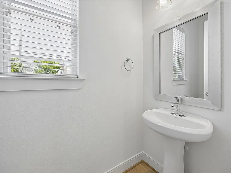 4621 Maxie St — Photo 25