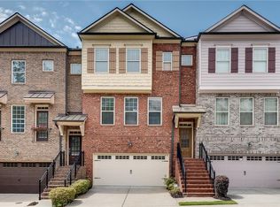 9005 Woodland Trl, Alpharetta, GA 30009