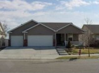 3304 Grenache St, Evans, CO 80634