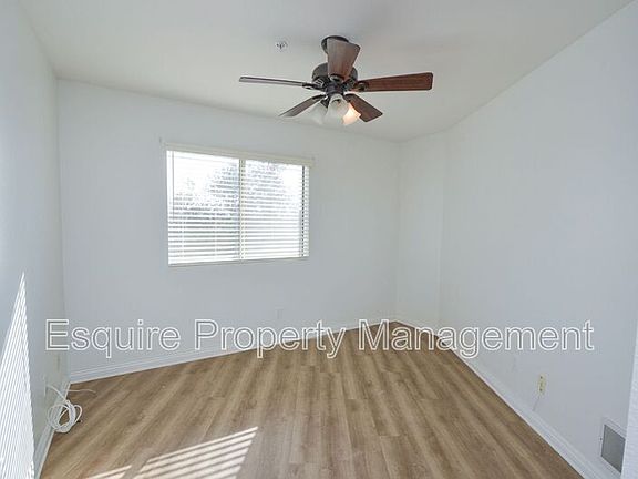 5th image of 2713 Antonio Dr Unit 208