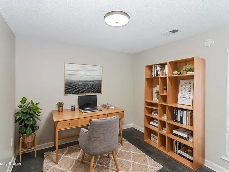 10678 Pecan Meadow Dr N — Photo 15