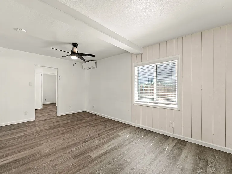 206 Townsend St — Photo 13