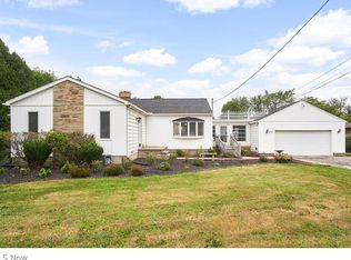 2963 Ridgewood Rd, Akron, OH 44333