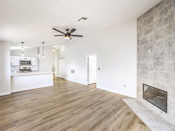 5th image of 7810 Ravenhollow Ln