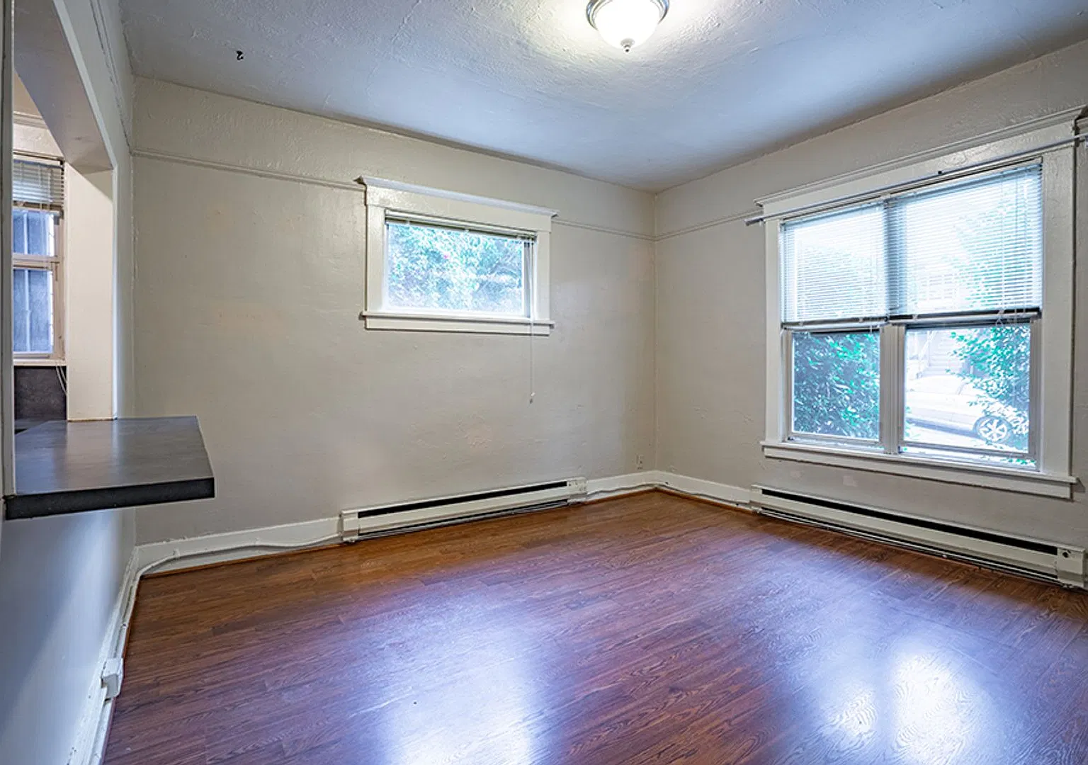 El Mondo Apartments — Photo 4