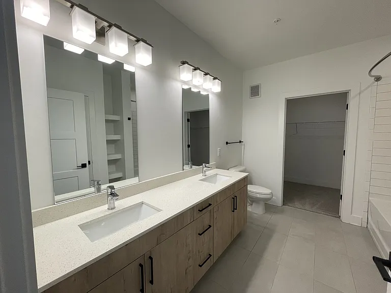 The Argos Apartments on The Beltline — Photo 149