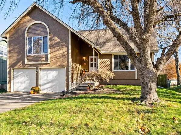 1428 S Scarborough St, Olathe, KS 66062
