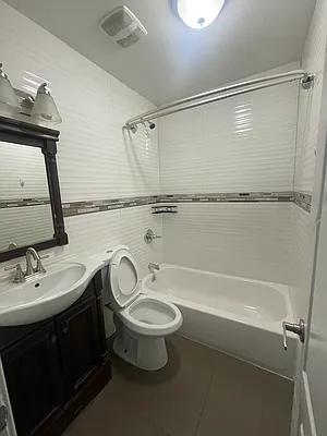 Rented by Ariel Property Advisors | media 9