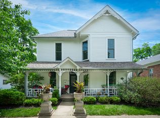 365 W Cedar St, Zionsville, IN 46077