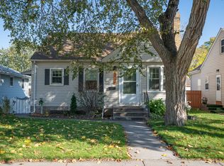 3748 Perry Ave N, Robbinsdale, MN 55422