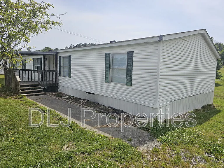 1376 Providence Rd — Photo 1