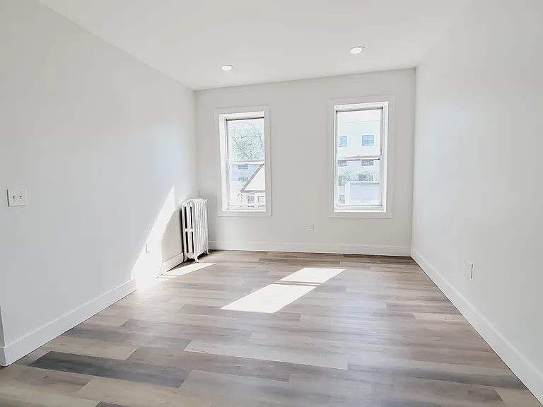 230 Bidwell Ave #35E — Photo 2