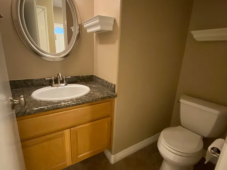 12488 Creekview Dr — Photo 5