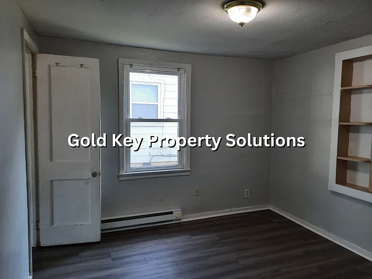 2212 N Hollywood Ave — Photo 14