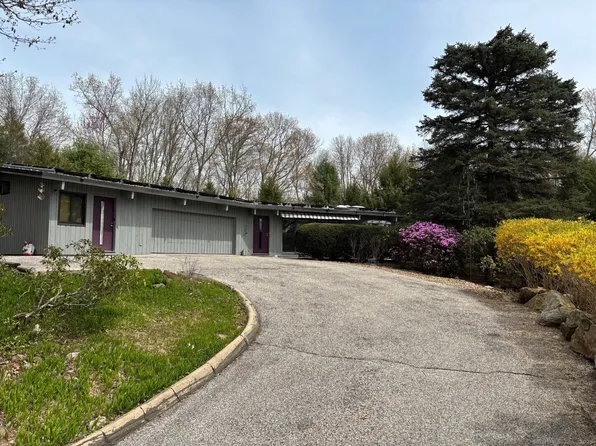 54 Barnhill Road, Woodbury, CT 06798