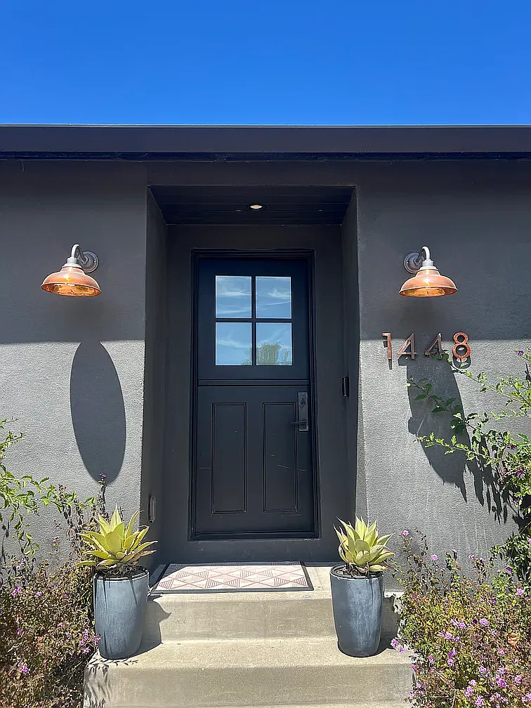 3 bed, 1230 sqft, $5,200 — Photo 1