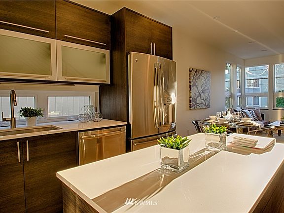2nd image of 1205 A 6 Avenue N