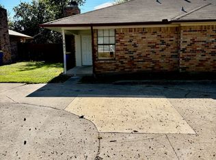 102 E Simonds Rd, Seagoville, TX 75159