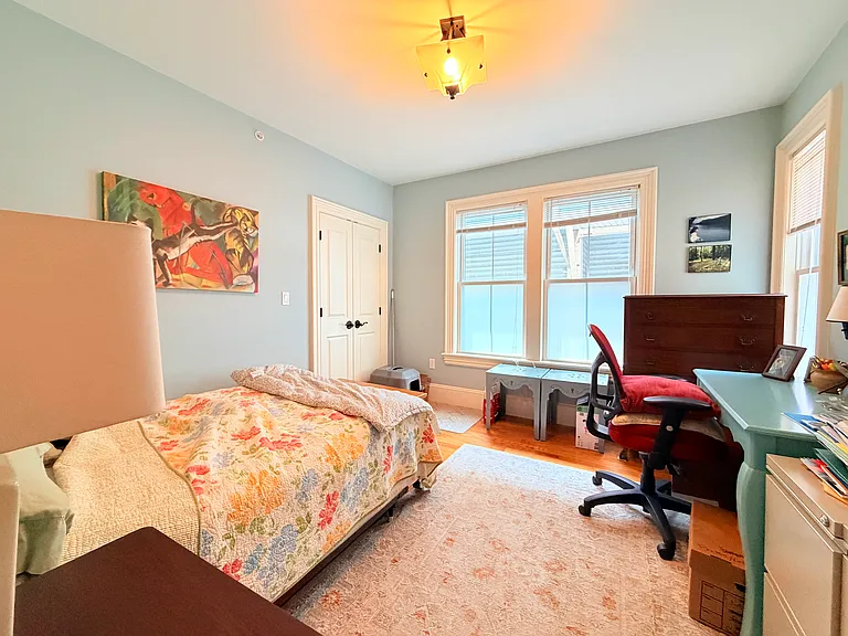 81 Walnut St #1 — Photo 9